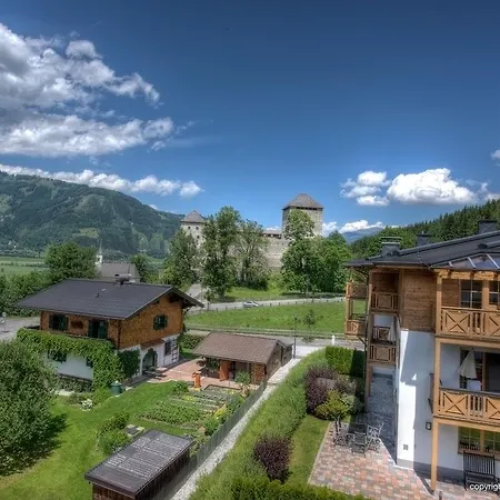 Residenz An Der Burg By Apartamento Kaprun