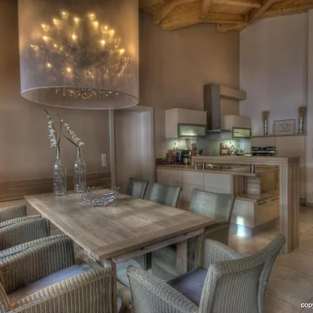 Apartamento Residenz An Der Burg By *