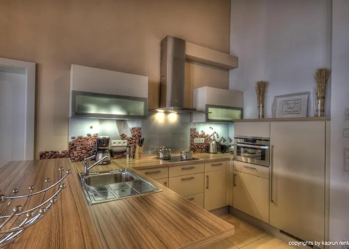 Residenz An Der Burg By * Kaprun